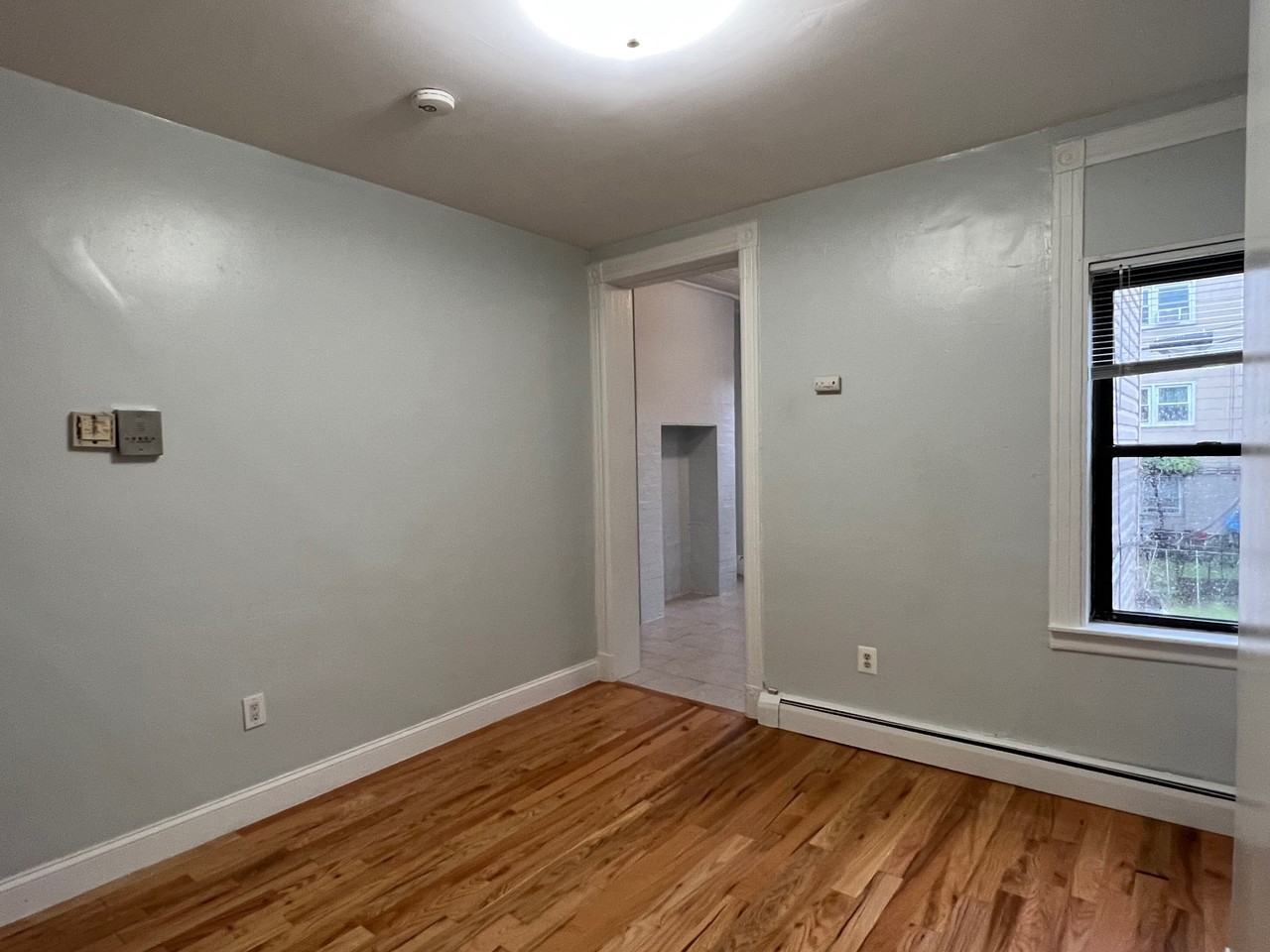 144 Bowers StreetApartment 8 #08 - Photo 7 of 8