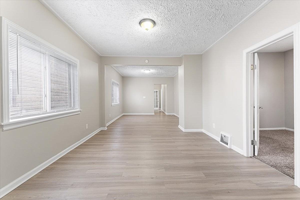 647 Elm St Lowr #1 - Photo 6 of 12