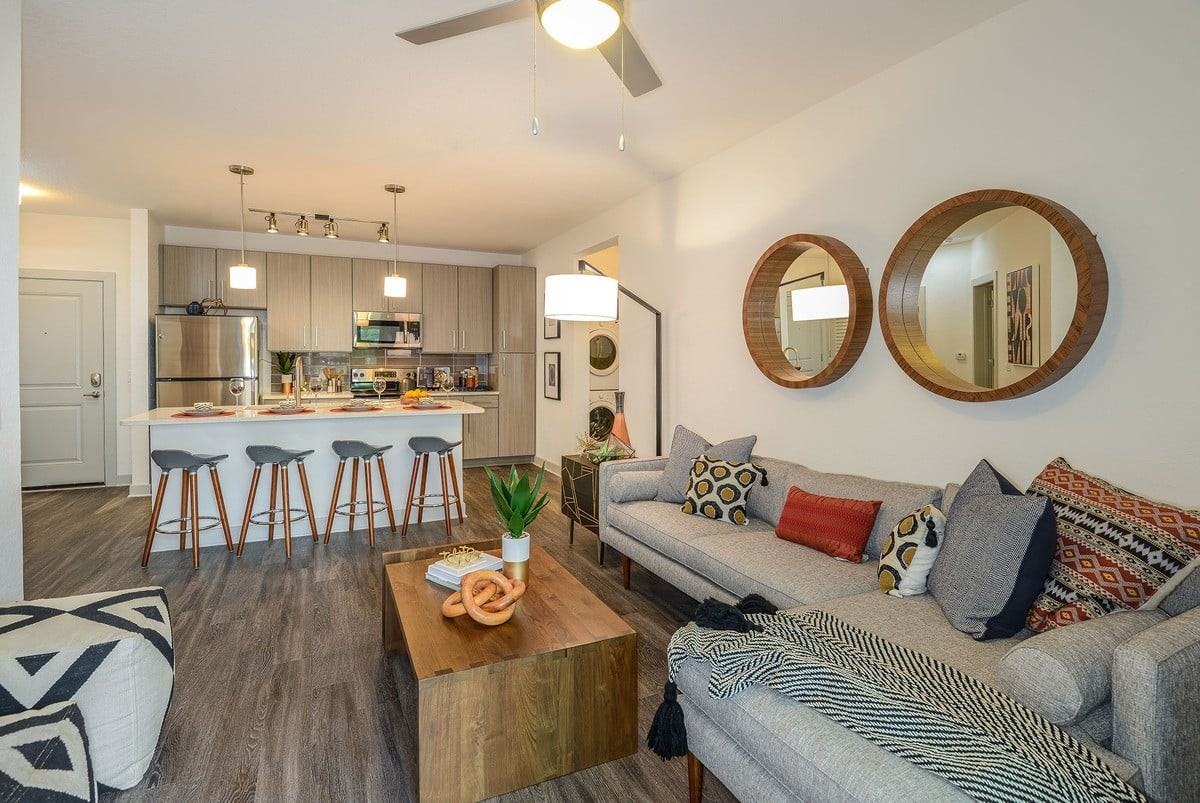 Grady Square - Photo 4 of 48