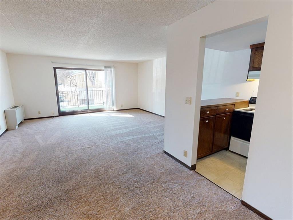 Gold Crest Apartments - Photo 4 of 13