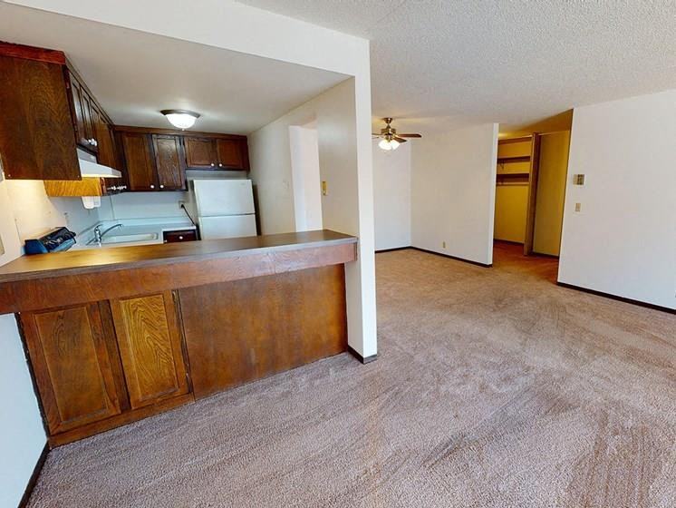 Gold Crest Apartments - Photo 7 of 13