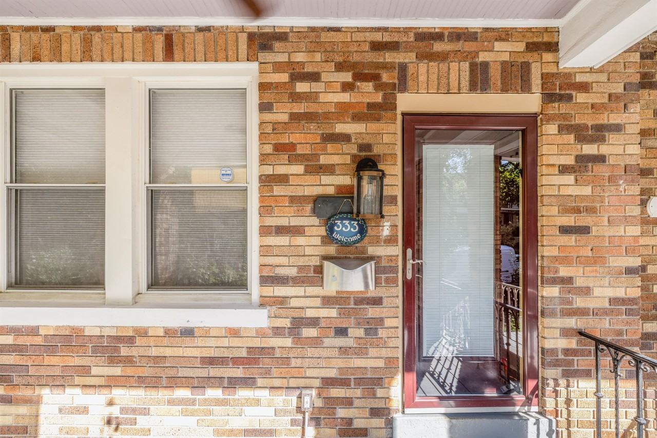 333 17th Pl Ne #1 - Photo 2 of 24