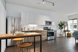 featured image of 1980 N Milwaukee Ave #1-1