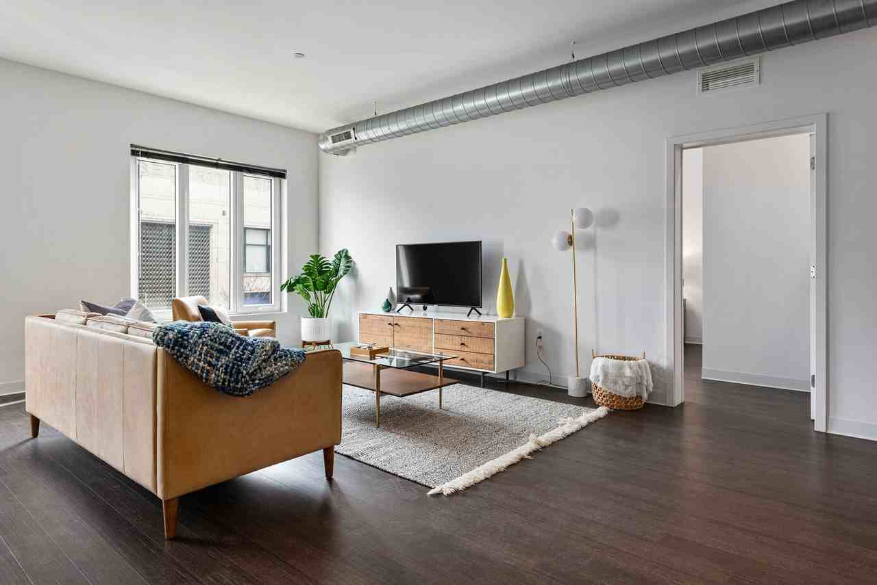 1980 N Milwaukee Ave #2-2 - Photo 5 of 19