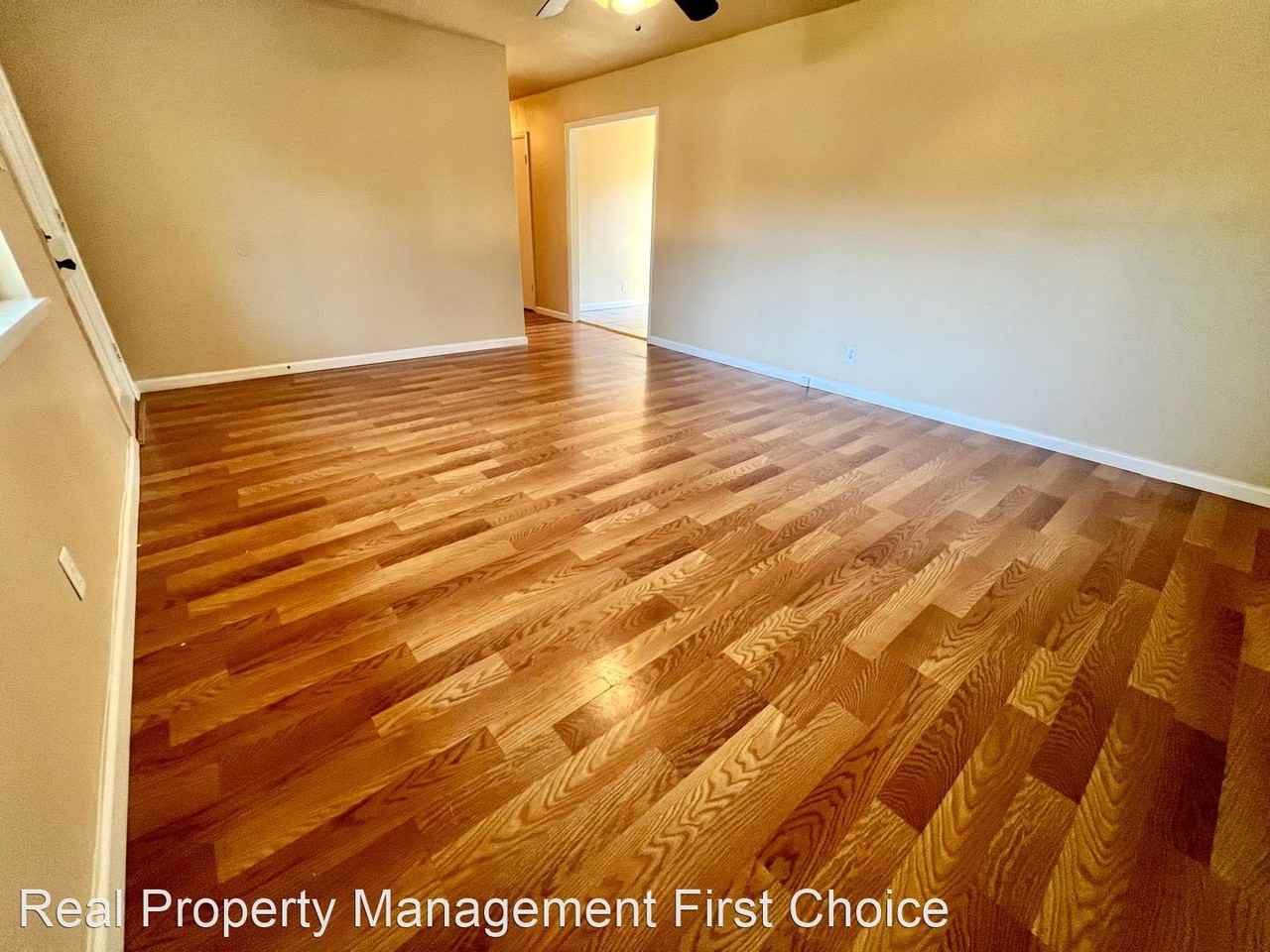 100 Martin Cir - Photo 3 of 25