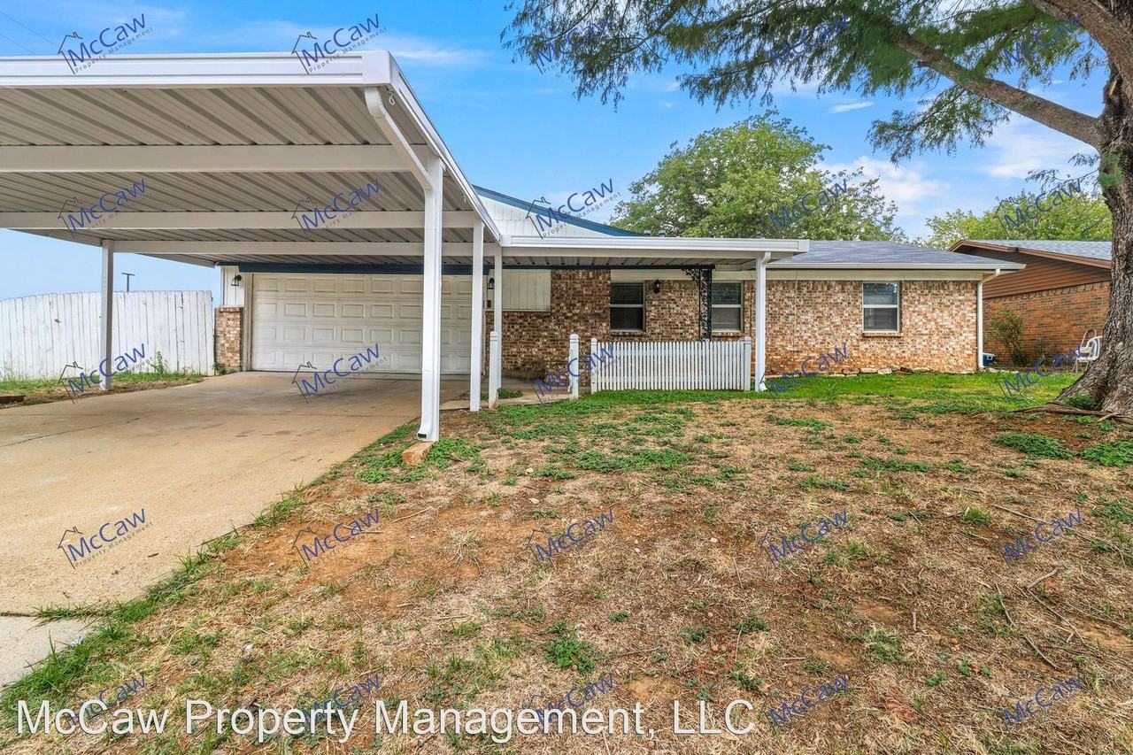 5901 Shipp Dr - Photo 2 of 16