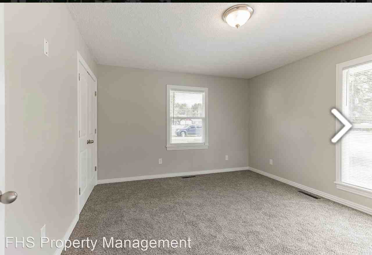 131 W Purdy Ave - Photo 2 of 32