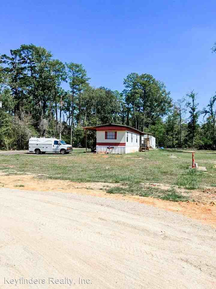 28262 Pecan St - Photo 3 of 11