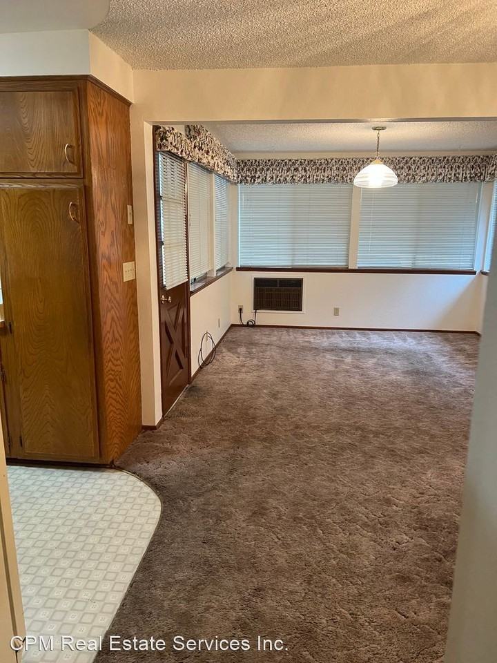 991 Eric Loop - Photo 3 of 23