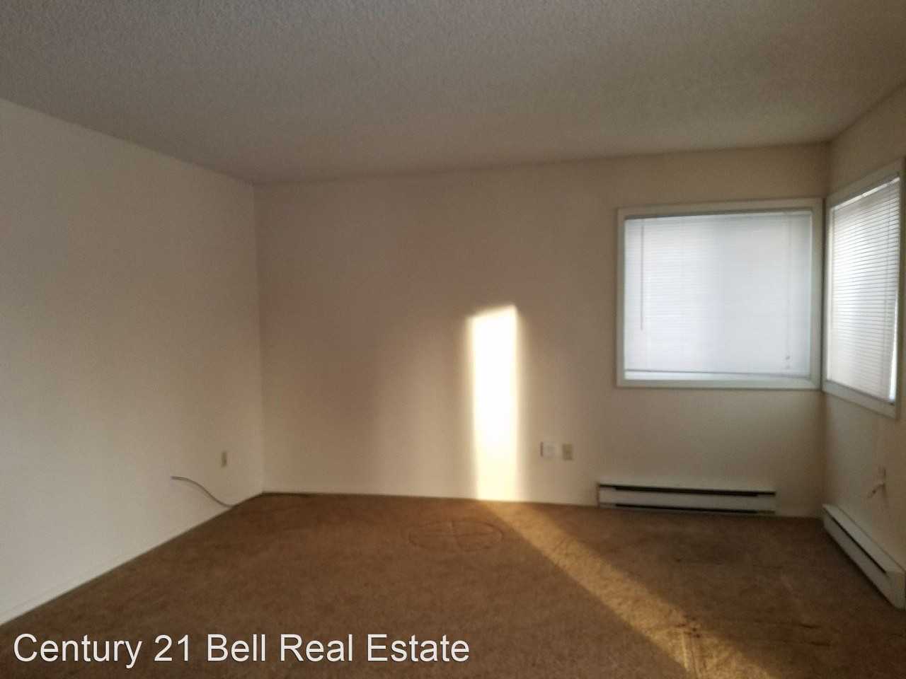 5418 Imperial Ct - Photo 3 of 11