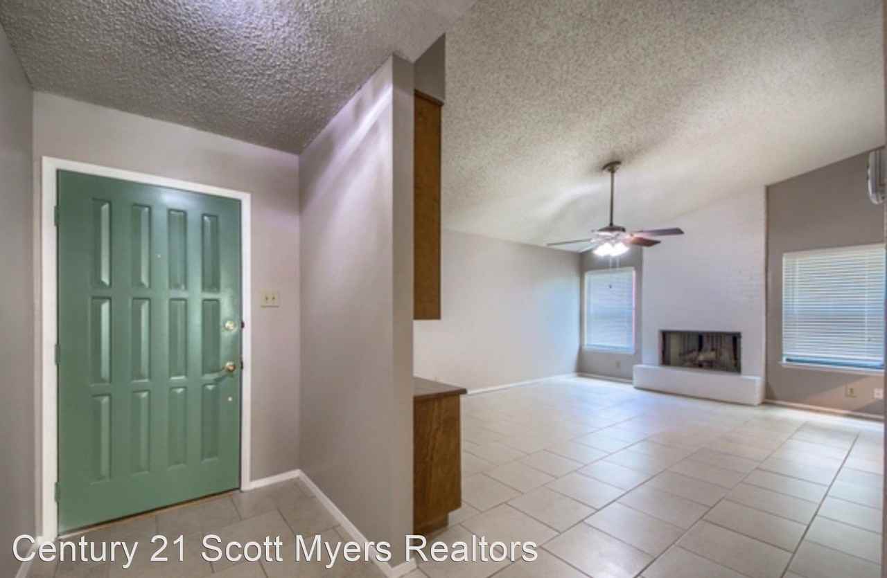 1927 Longfield - Photo 2 of 22