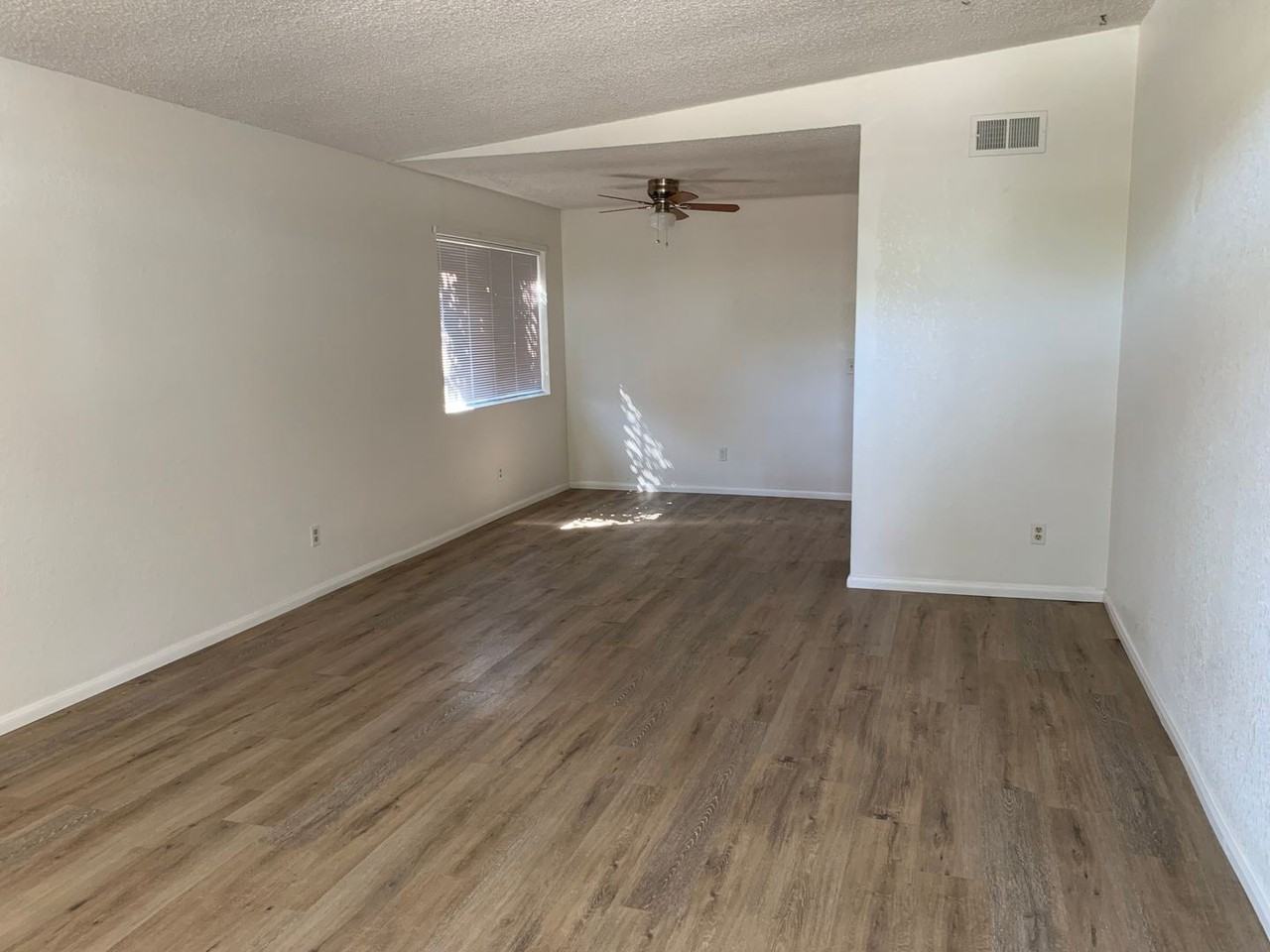 1647 Shepherd Dr - Photo 2 of 18