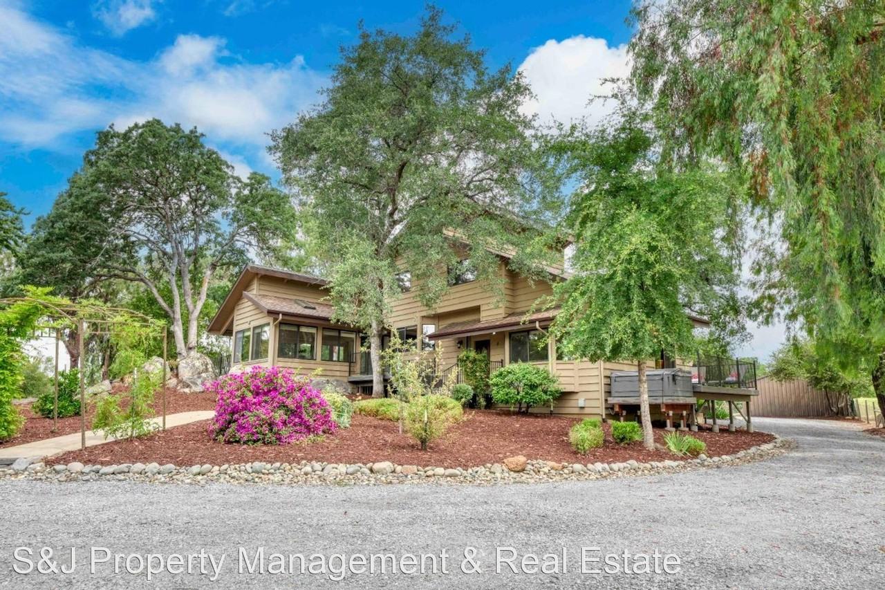 3625 Whiskey Hill Rd - Photo 2 of 11