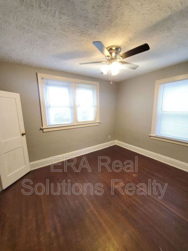 335 Nashoba Ave - Photo 2 of 23