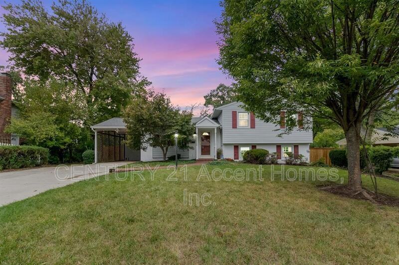 6026 Craft Rd - Photo 3 of 38