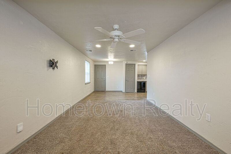 2124 S Sunnylane Rd - Photo 4 of 19