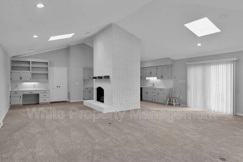 1116 Reverdy Ln - Photo 5 of 26