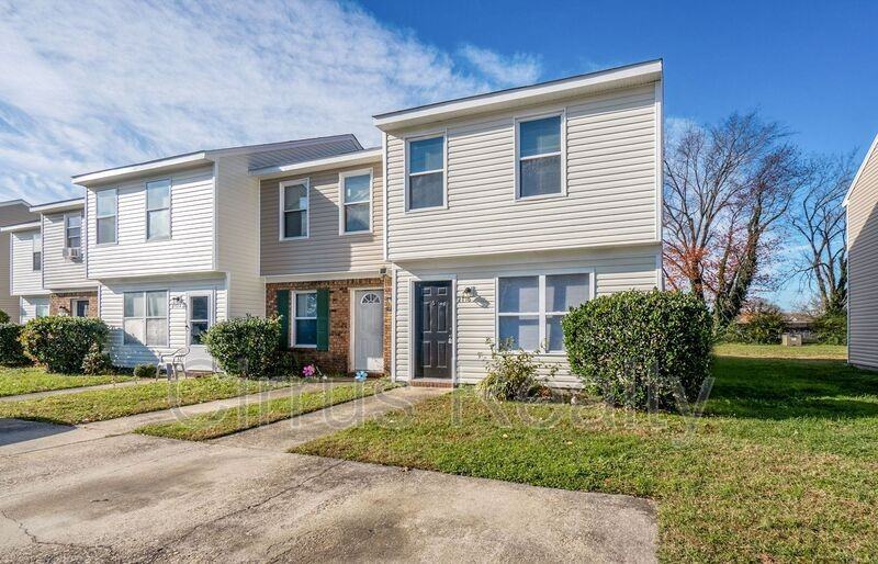 2716 Peach St - Photo 2 of 22