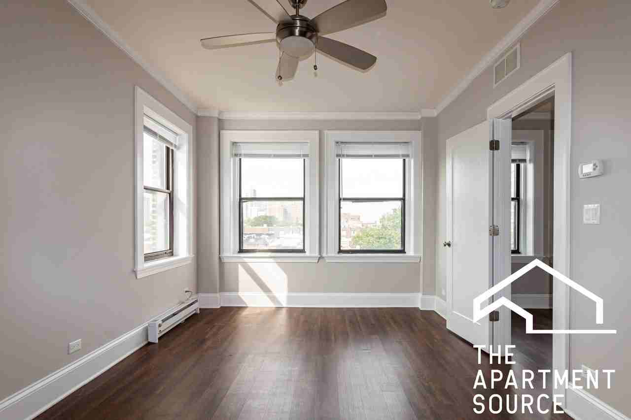 817 W Lakeside Pl #408 - Photo 2 of 11