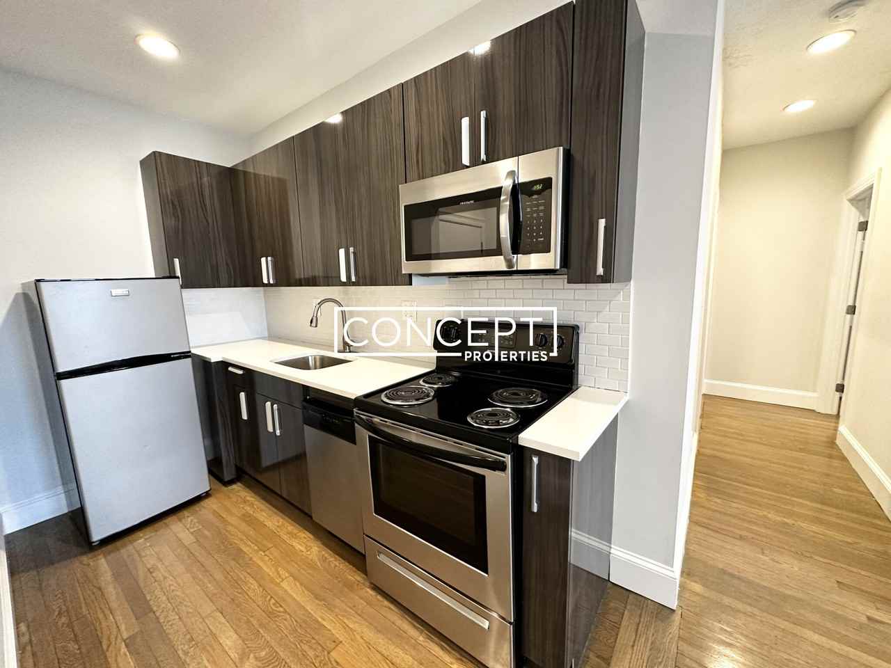 11 Peterborough St #4CP