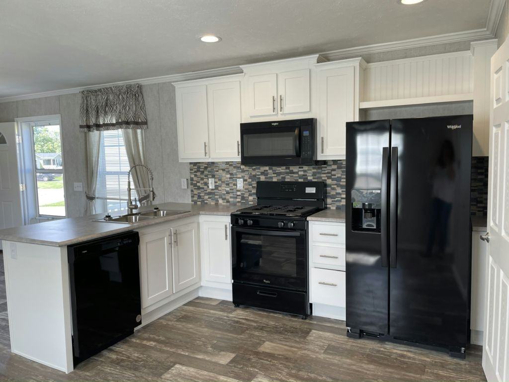 209 Ash St - Photo 3 of 36