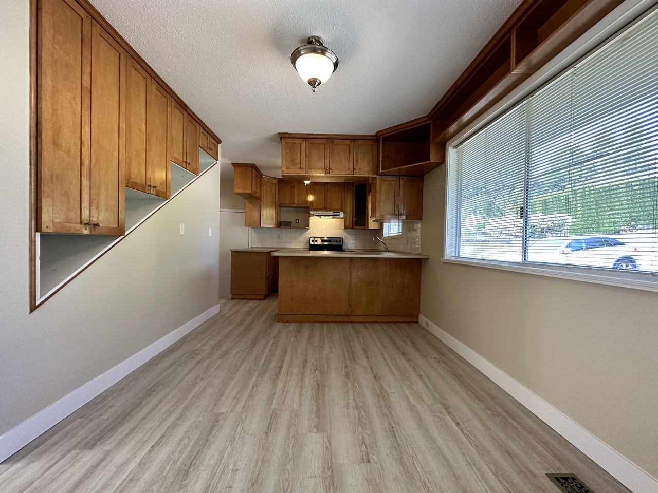 32956 Bracken Avenue - Photo 4 of 37