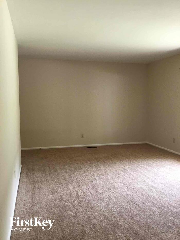 6020 Wedgewood Way - Photo 2 of 8