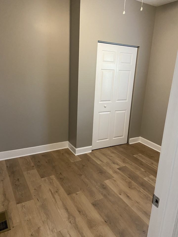 2715 Hillside Ter #NA - Photo 3 of 12