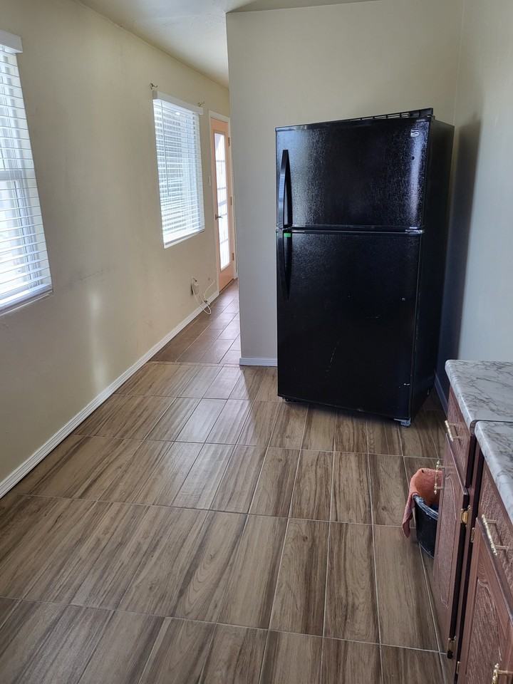 1809 Grandview Ave #NA - Photo 3 of 9