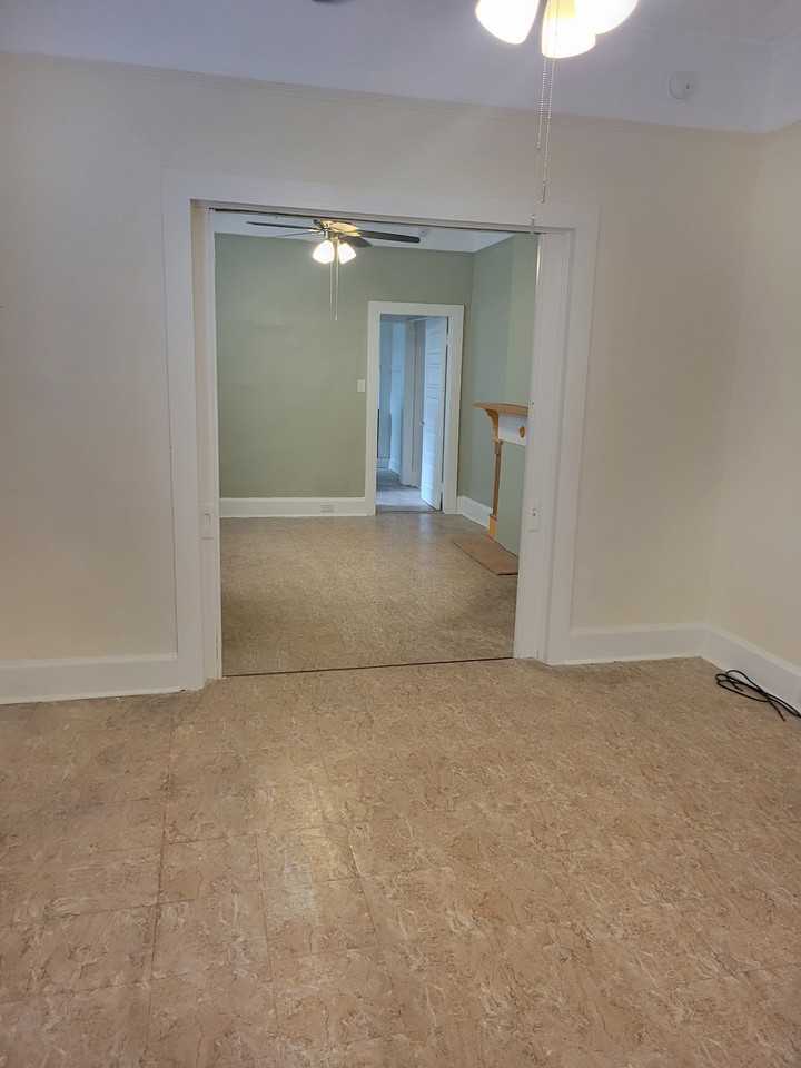 2914 Orleans Ave - Photo 2 of 5