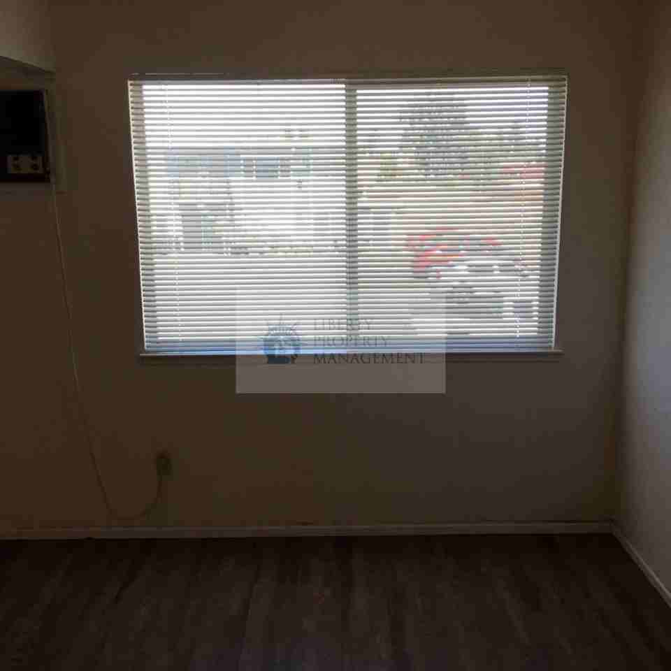 999 H St #24 - Photo 2 of 8