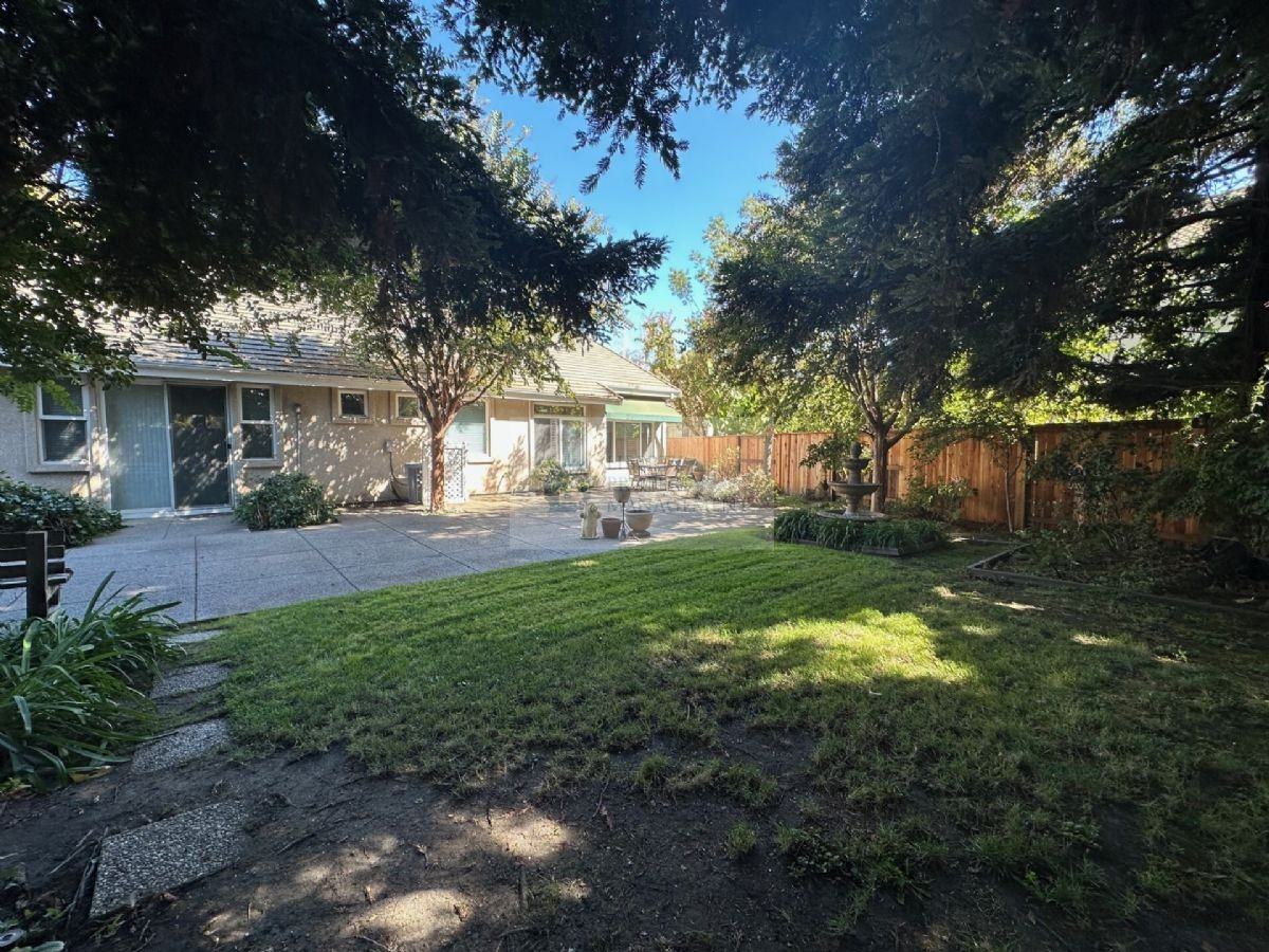 3822 Brook Valley Cir #NA - Photo 3 of 4