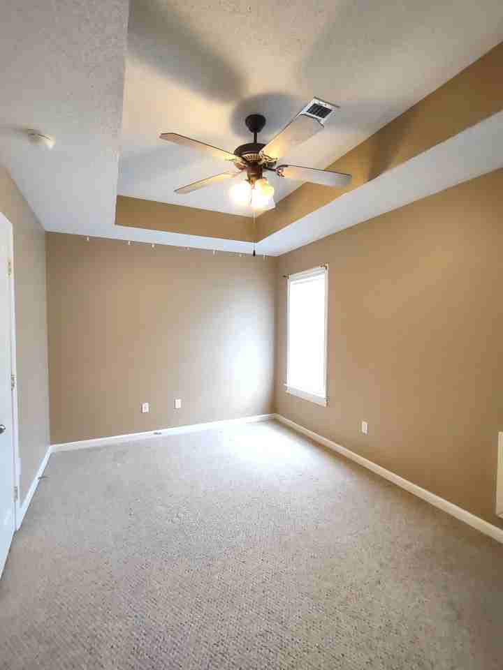 120 Greystone Blvd #NA - Photo 3 of 11