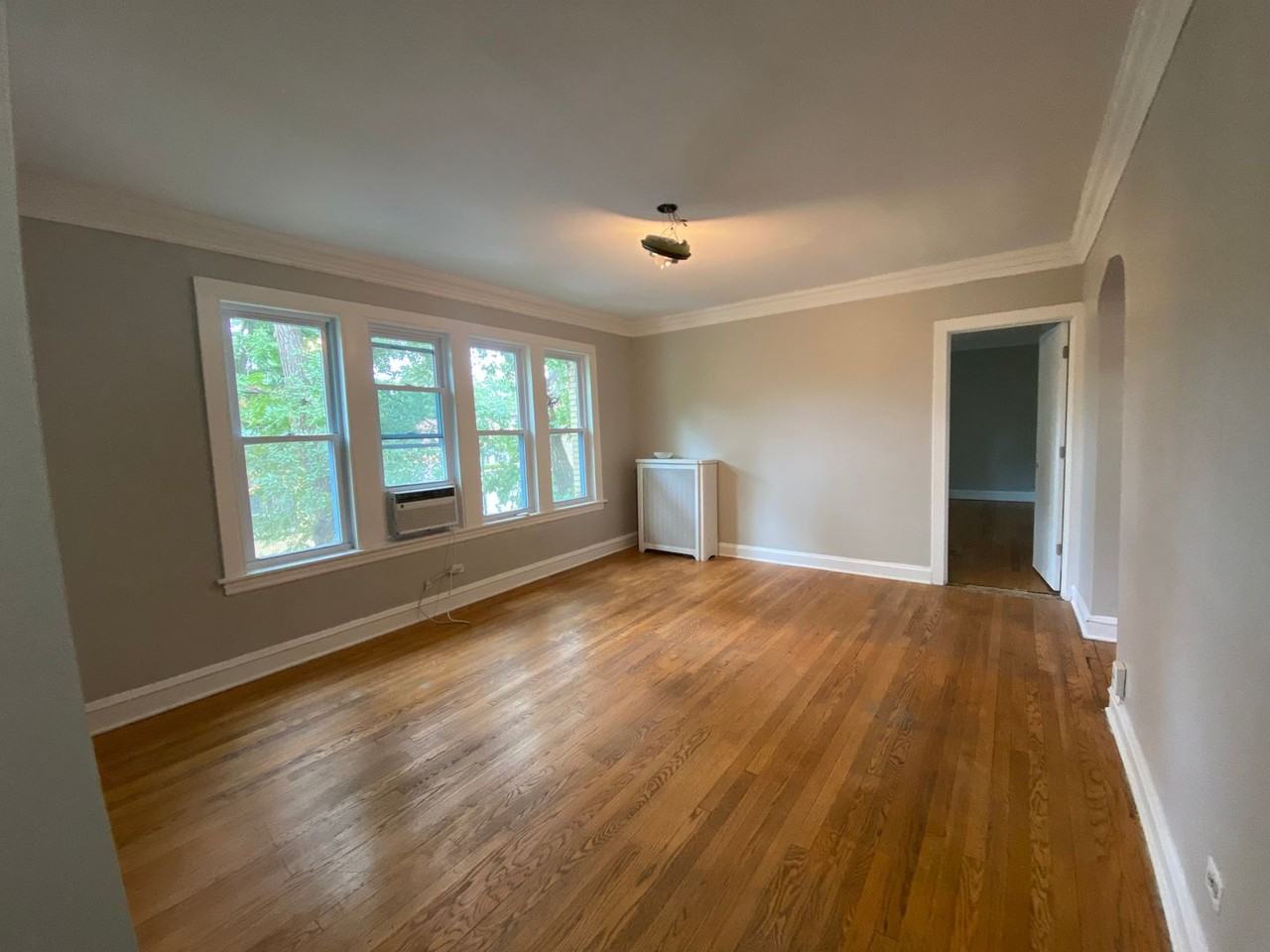 3306 W Catalpa Ave #2 - Photo 2 of 11