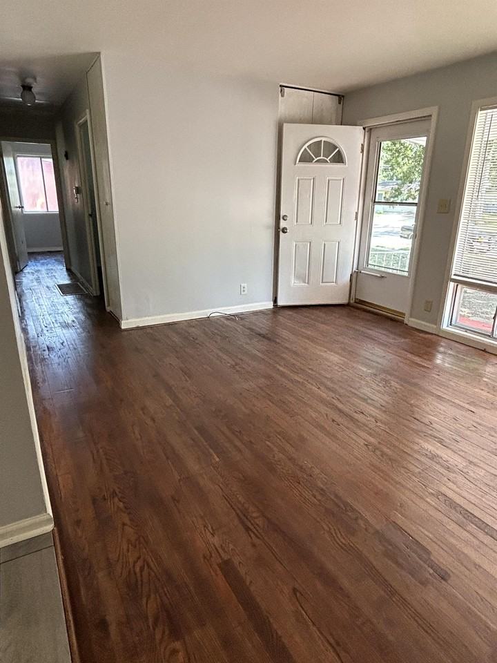 8704 East 92nd Street #1 - Photo 4 of 22