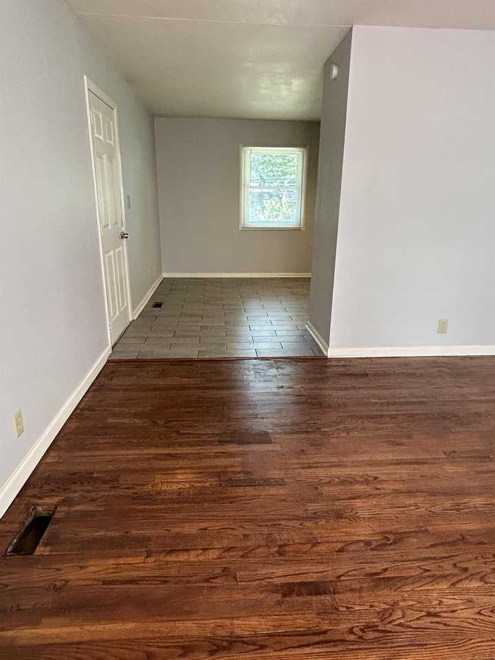 8704 East 92nd Street #1 - Photo 7 of 22