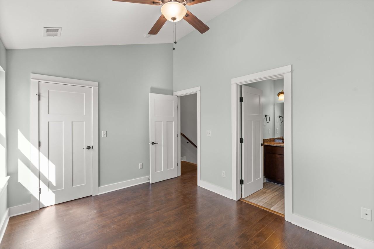 1106 Stratford Avenue #1 - Photo 5 of 11