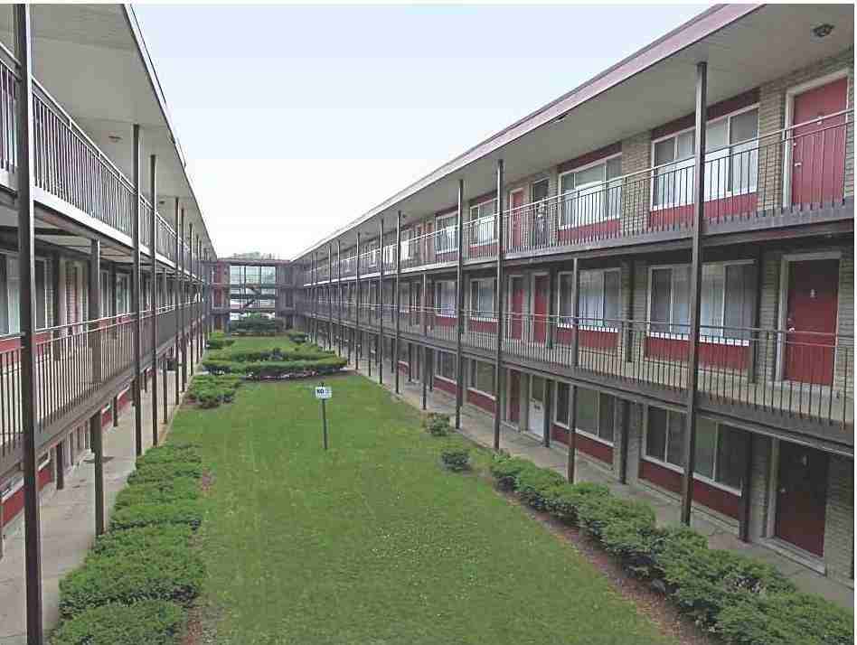 22045 W 8 Mile Rd - Photo 3 of 7