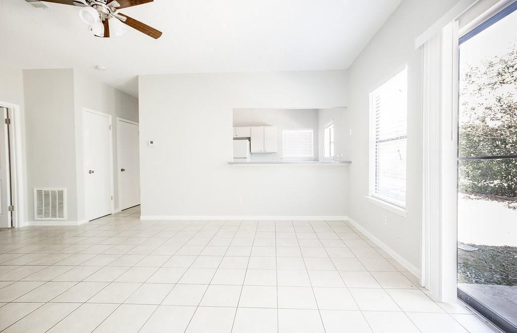 3707 Buffalo Springs Trl - Photo 5 of 11