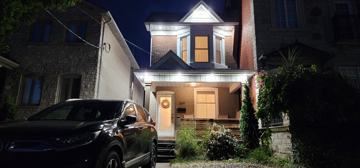 featured image of Bartlett Ave & Davenport Rd