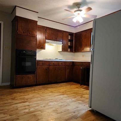 210 Childers St - Photo 2 of 8