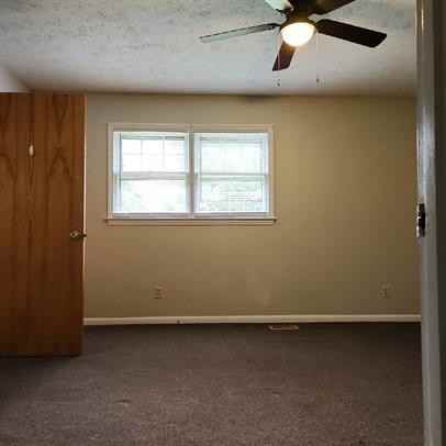 210 Childers St - Photo 3 of 8