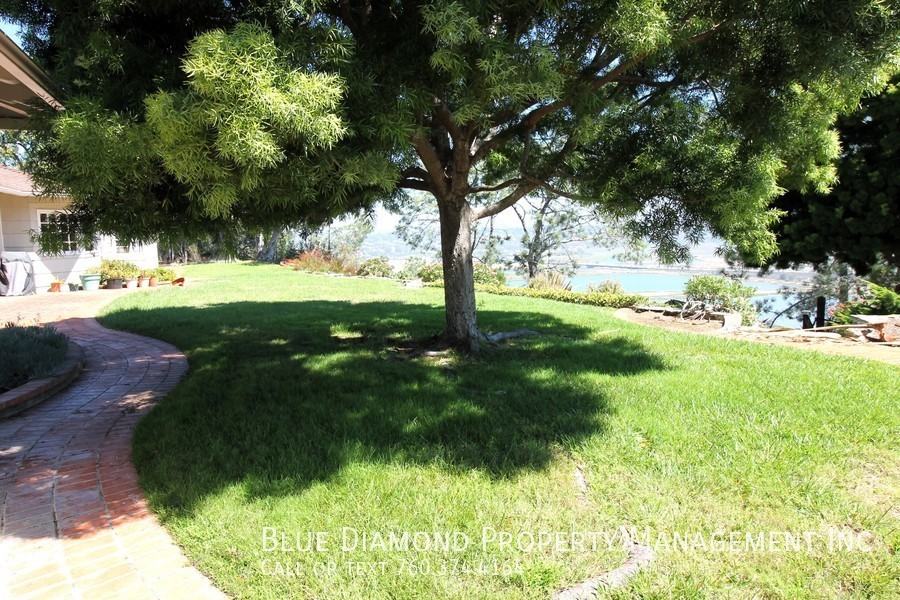 1449 Crest Rd - Photo 2 of 18
