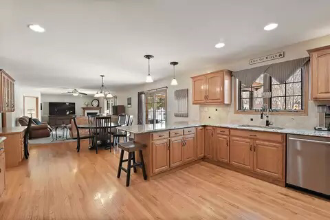 285 Barrington Dr #NA - Photo 2 of 11