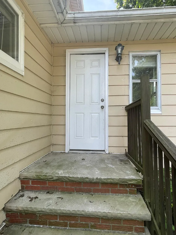 1612 Parker Dr - Photo 4 of 18