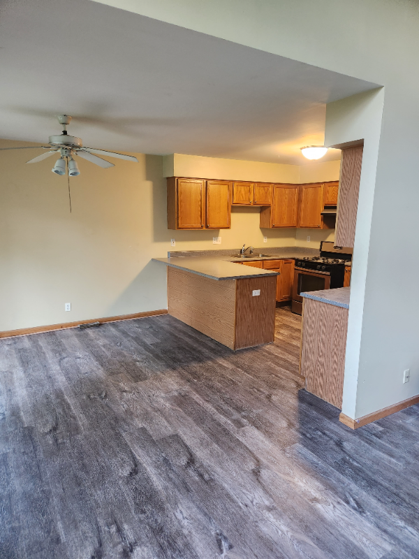 224 Kathryn Ln - Photo 2 of 6