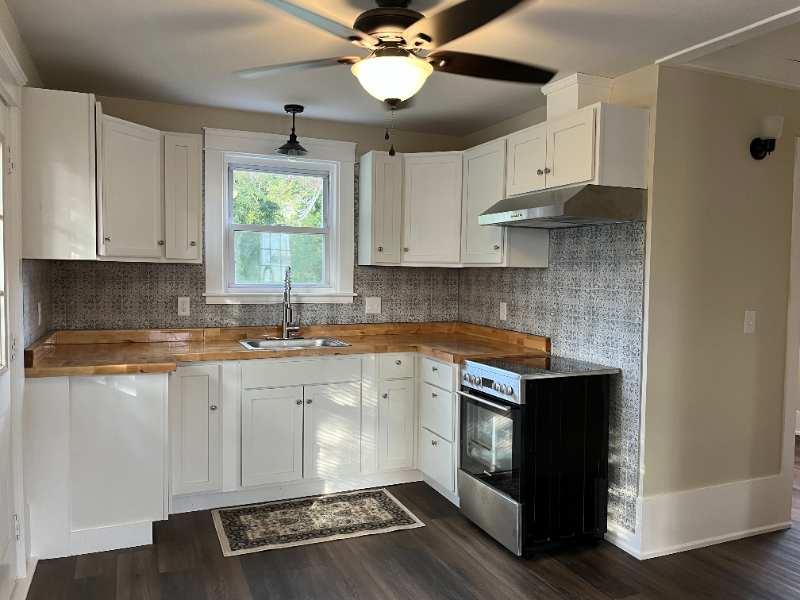 52 Fall River Ave - Photo 2 of 8