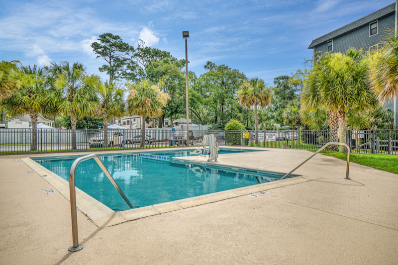 5907 S Kings Hwy - Photo 2 of 17