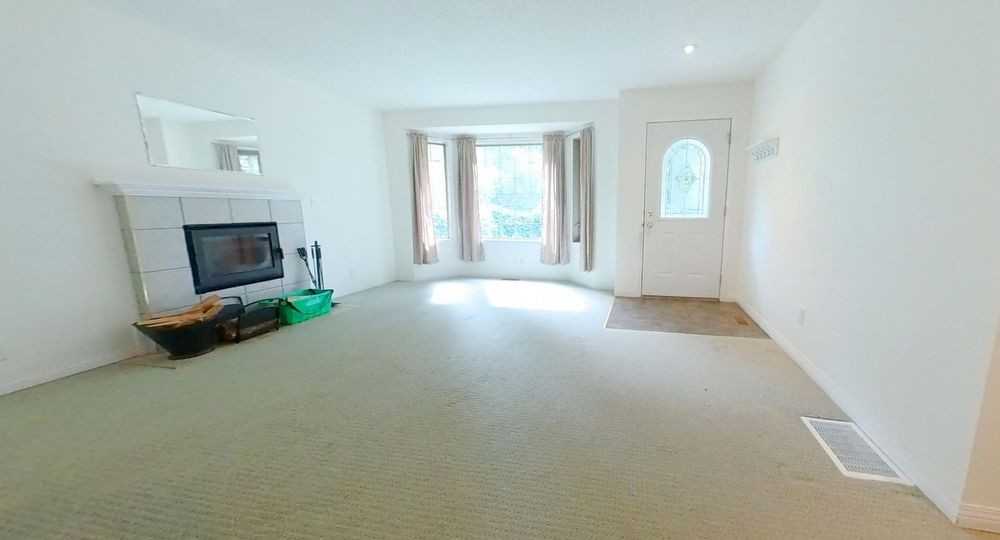 1031 Aikman Rd - Photo 3 of 8