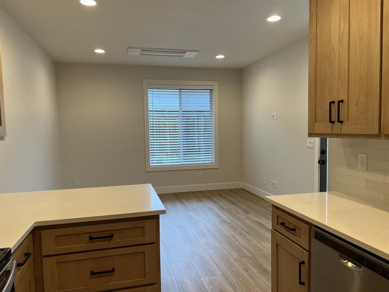 11306 Northwest 19th AvenueUnit B #B - Photo 7 of 17